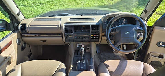 Land Rover Discovery 18 of 21