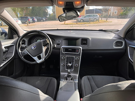 Volvo S60 6 of 7