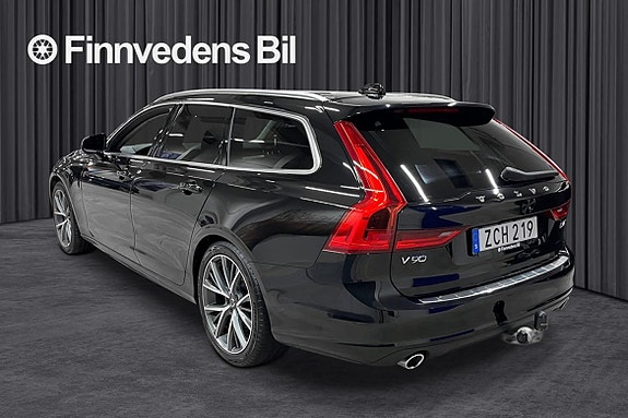 Volvo V90 2 of 21
