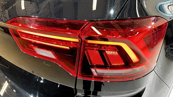 Volkswagen T-Roc 13 of 19