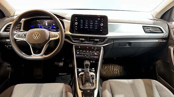 Volkswagen T-Roc 10 of 19