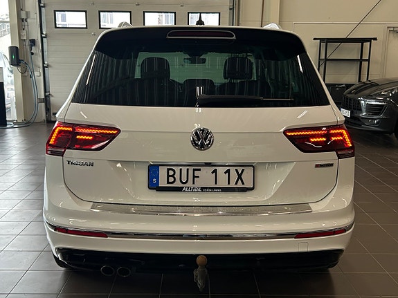 Volkswagen Tiguan 6 of 30