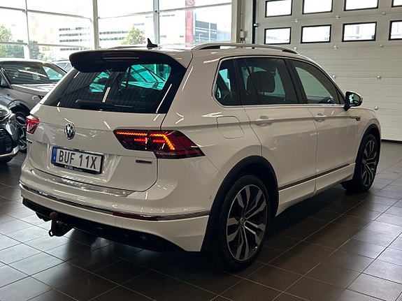 Volkswagen Tiguan 7 of 30