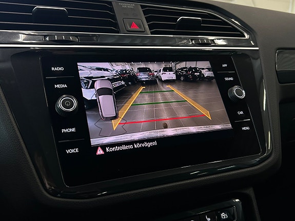 Volkswagen Tiguan 19 of 30
