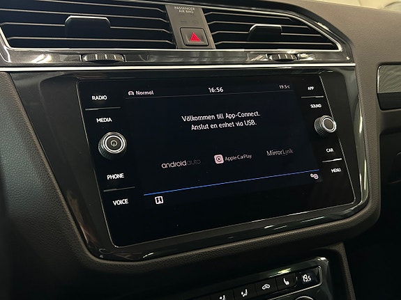 Volkswagen Tiguan 20 of 30