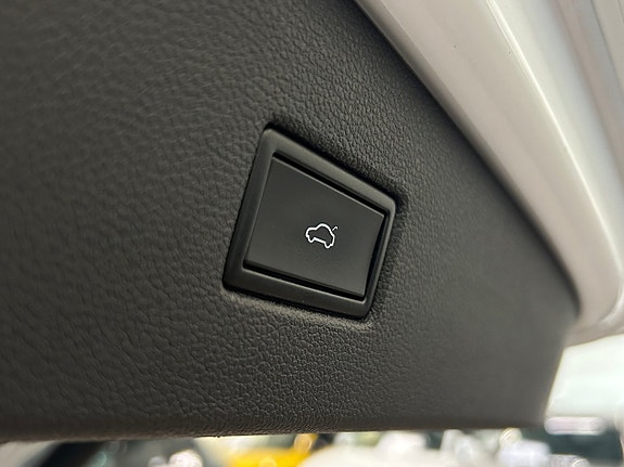 Volkswagen Tiguan 12 of 30