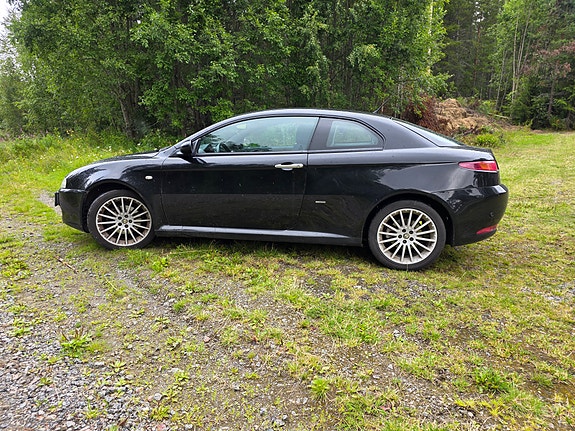 Alfa Romeo GT 13 of 18
