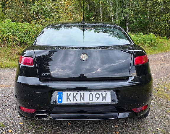 Alfa Romeo GT 8 of 18