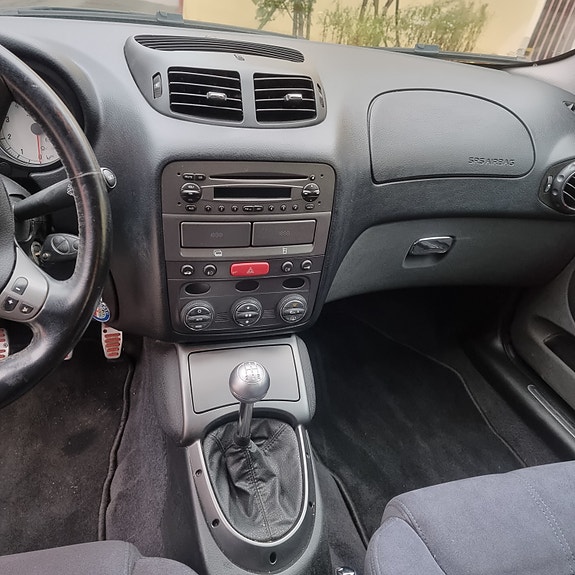 Alfa Romeo GT 17 of 18