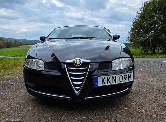 Alfa Romeo GT 4 of 18