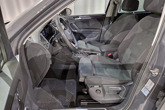 Volkswagen Tiguan 8 of 16