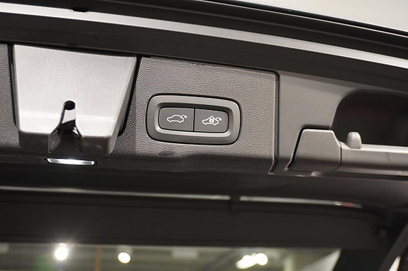 Volvo XC60 16 of 18