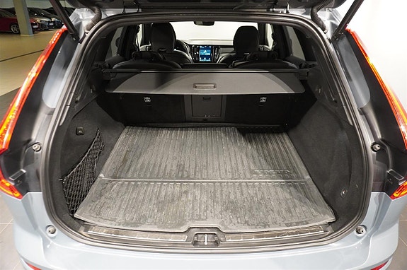 Volvo XC60 6 of 18