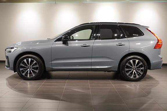 Volvo XC60 2 of 18