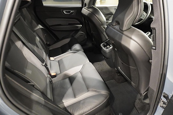 Volvo XC60 8 of 18