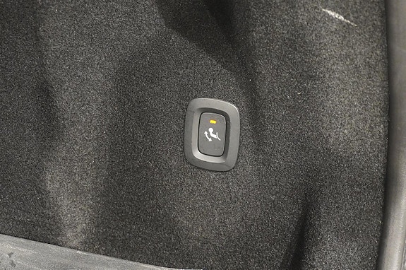 Volvo XC60 15 of 18