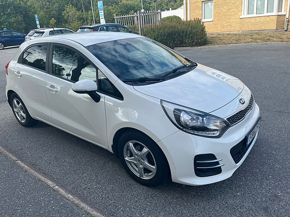 Kia Rio 2 of 8