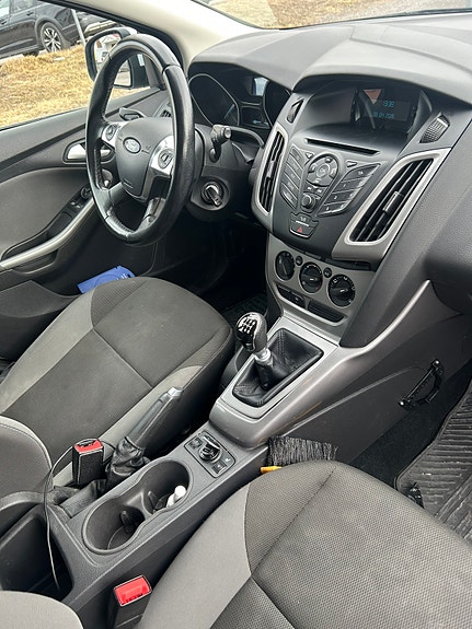 Ford Focus 8 of 8