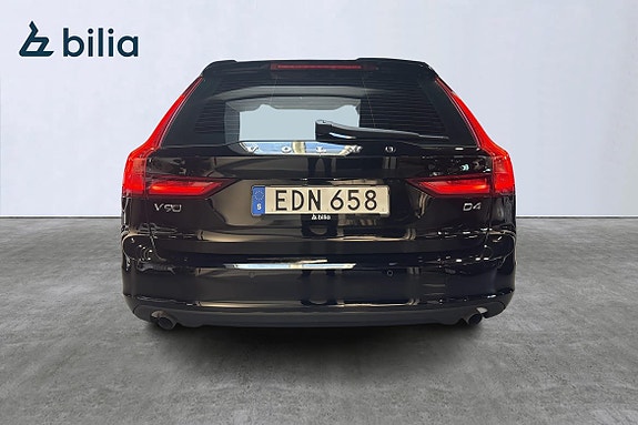 Volvo V90 16 of 23