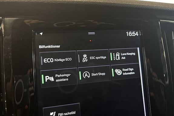 Volvo V90 17 of 23