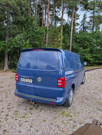Volkswagen Transporter 9 of 16