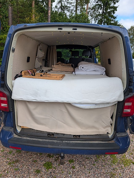 Volkswagen Transporter 6 of 16