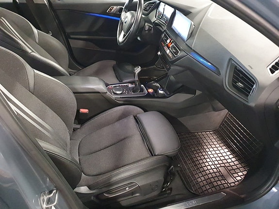 BMW 118i 12 of 15
