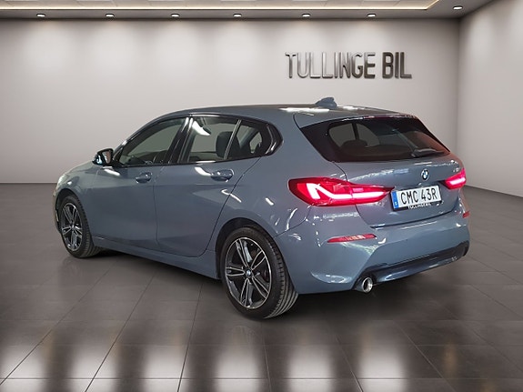 BMW 118i 3 of 15