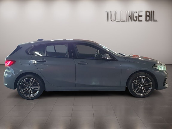 BMW 118i 6 of 15