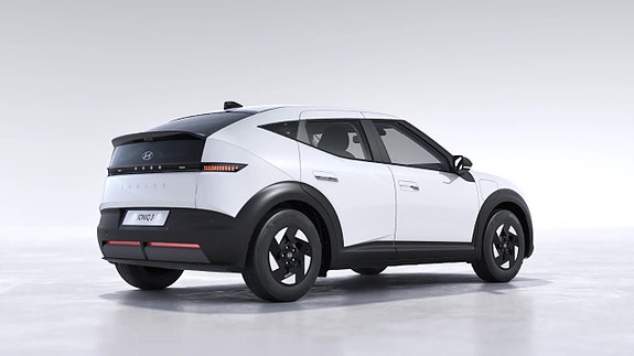 Hyundai IONIQ 4 of 8