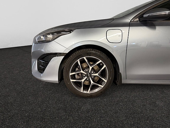 Kia Ceed 16 of 28