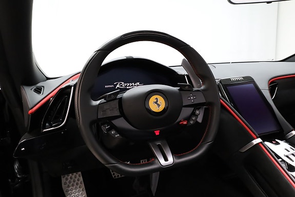 Ferrari Roma Spider 10 of 30