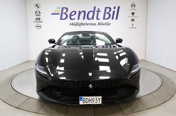 Ferrari Roma Spider 2 of 30