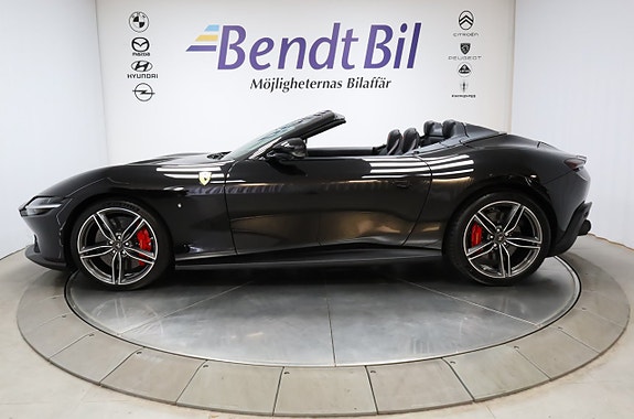Ferrari Roma Spider 6 of 30