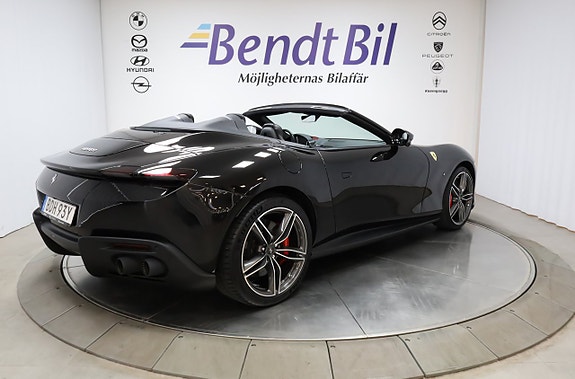 Ferrari Roma Spider 12 of 30