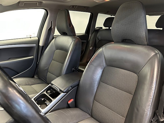 Volvo V70 14 of 30