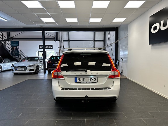 Volvo V70 9 of 30