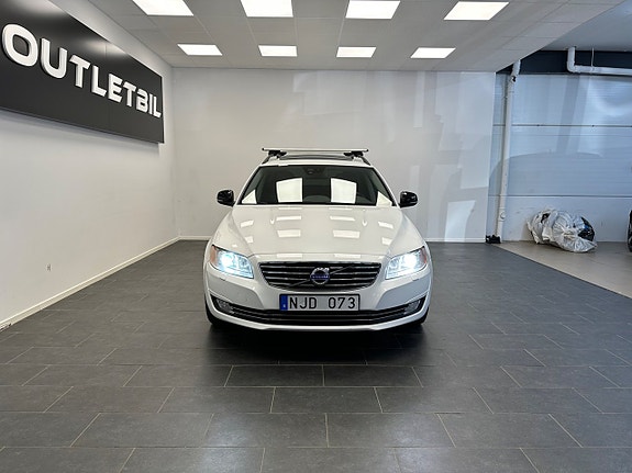 Volvo V70 5 of 30
