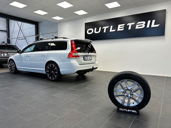 Volvo V70 7 of 30