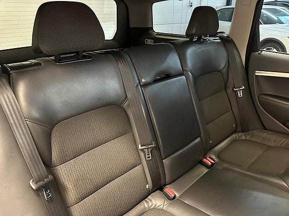 Volvo V70 19 of 30
