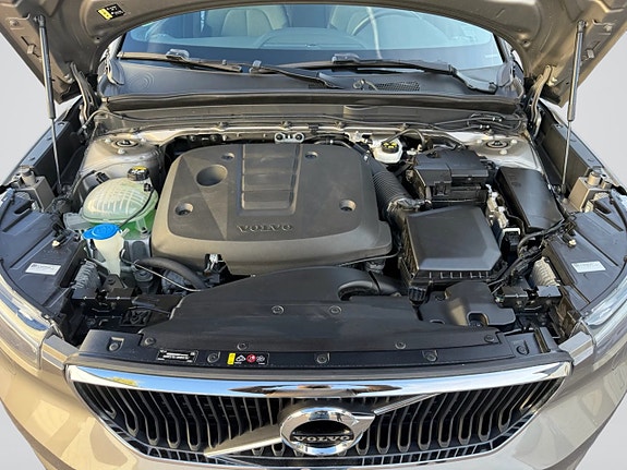 Volvo XC40 12 of 19