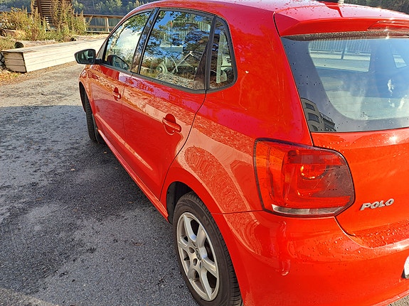 Volkswagen Polo 2 of 9