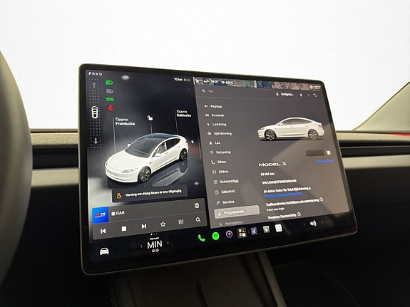 Tesla Model 3 24 of 30