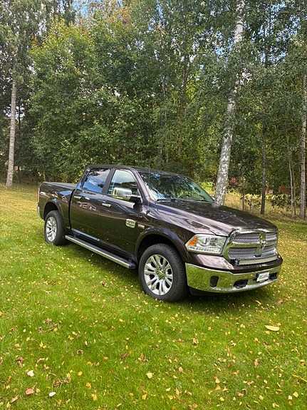 Dodge RAM 1500 13 of 25