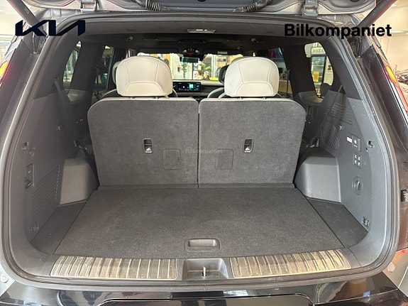 Kia EV9 15 of 16