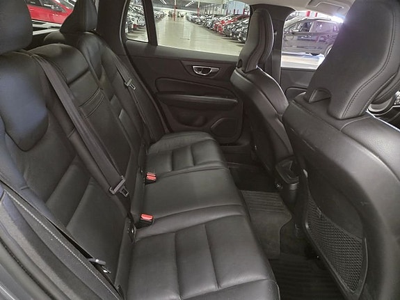 Volvo V60 5 of 10