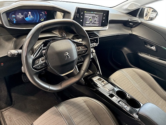 Peugeot e-208 4 of 15