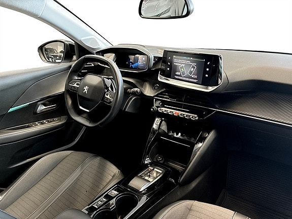 Peugeot e-208 11 of 15