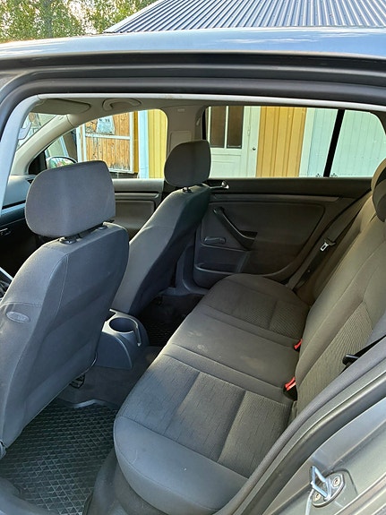 Volkswagen Golf V 8 of 13