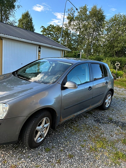 Volkswagen Golf V 6 of 13